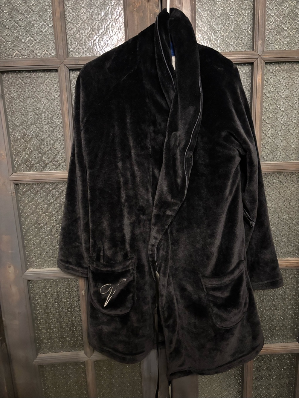 Victoria's Secret Black Plush Robe with Embroidered Pocket